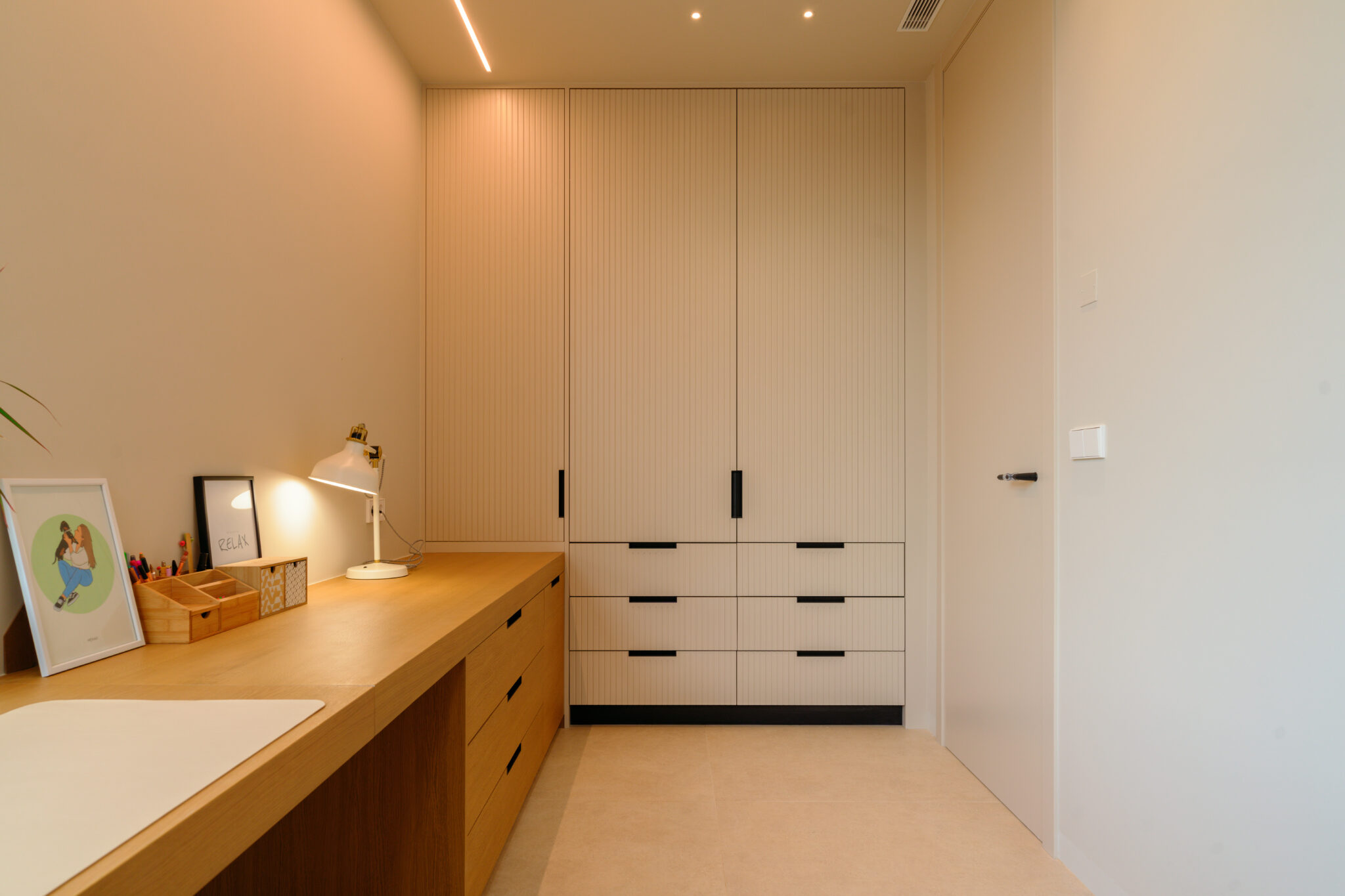 Villa BBS escritorio y armario